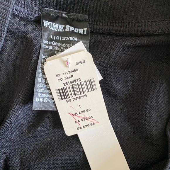 Biker/compression shorts with cut-outs on the side - Picture 2 of 3